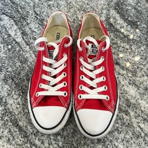 Red Chuck Taylor Converse 8